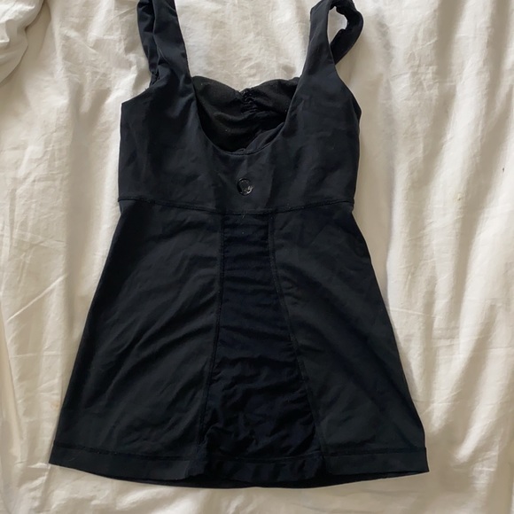 Lululemon tank top - Picture 2 of 3